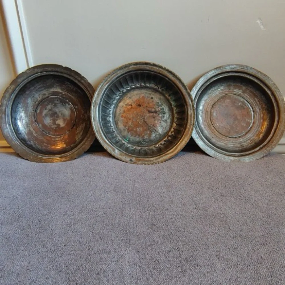 Vtg Handmade Copper Bowls (3) Patina Heavy Primitive Metal Fluted Ribbed Engrave